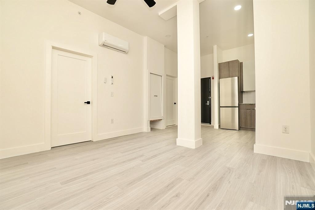 536-540 Central - Photo 8