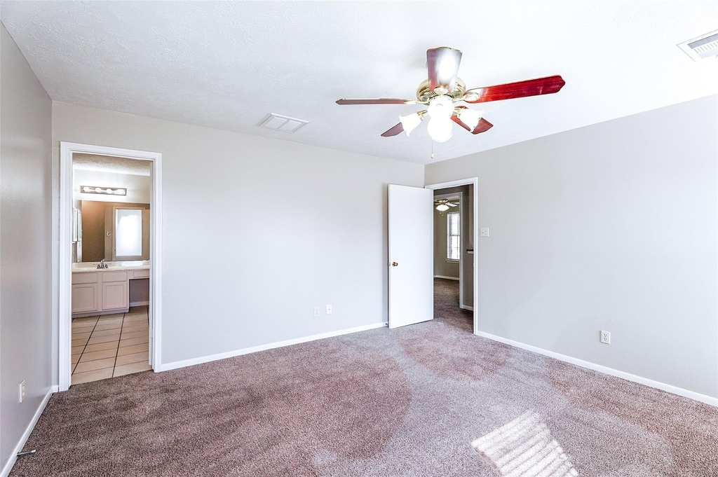 2103 Charlton House Lane - Photo 14