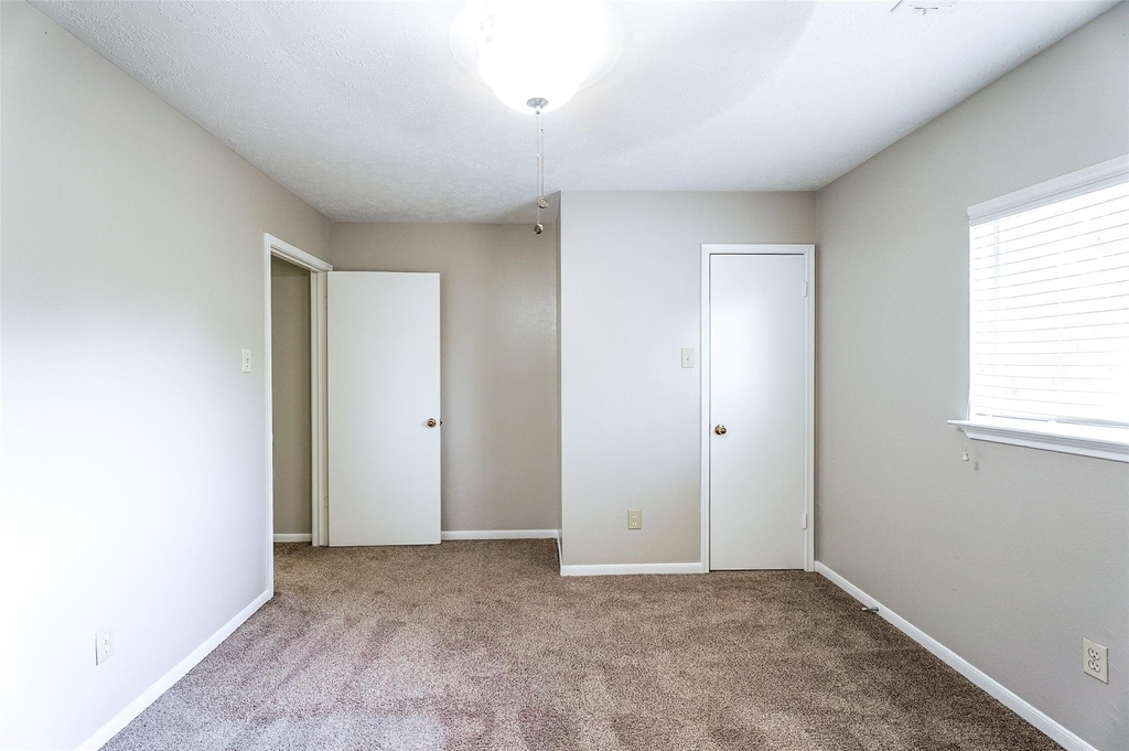 2103 Charlton House Lane - Photo 20