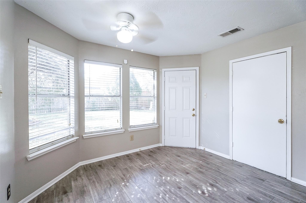 2103 Charlton House Lane - Photo 7