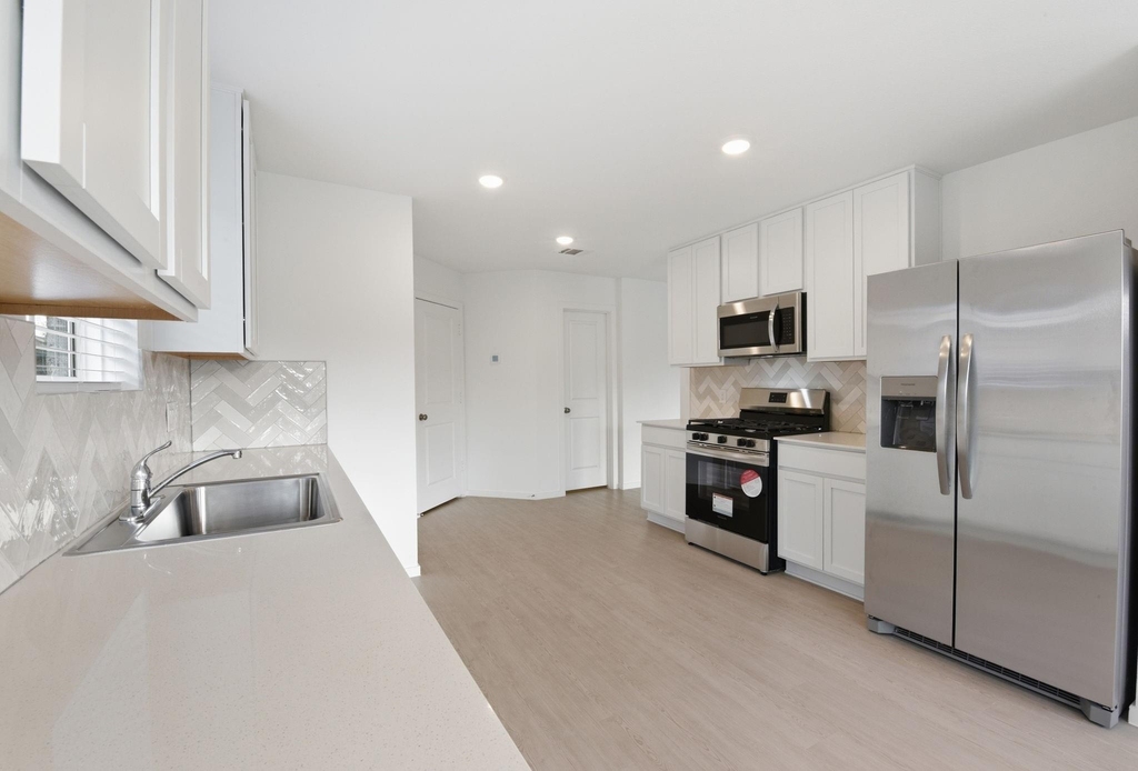 6323 Geyser Starish Drive - Photo 12