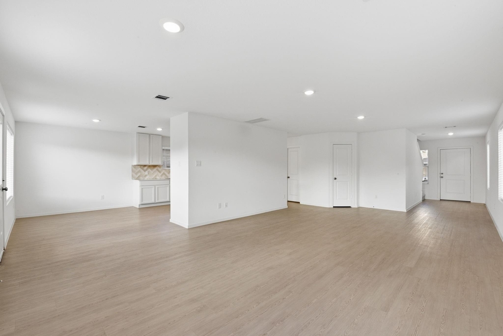 6323 Geyser Starish Drive - Photo 4