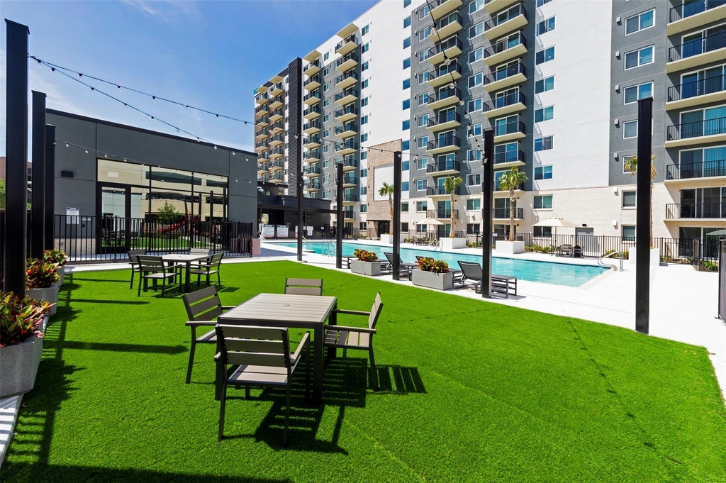 18036 Park Row - Photo 6