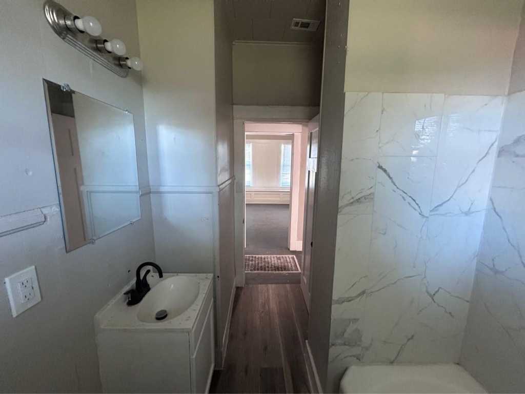 1925 11th Street - Photo 18