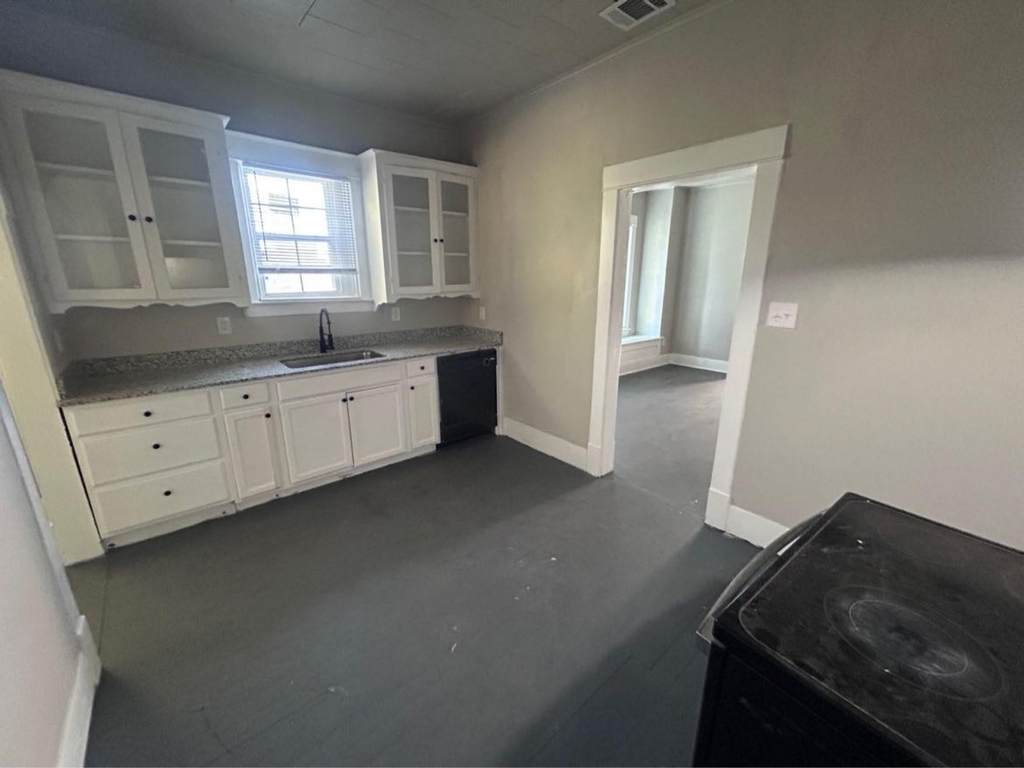 1925 11th Street - Photo 4