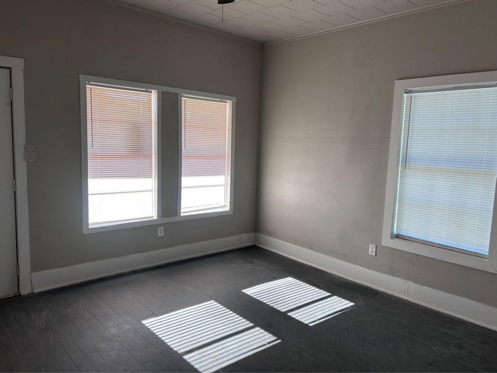 1925 11th Street - Photo 12
