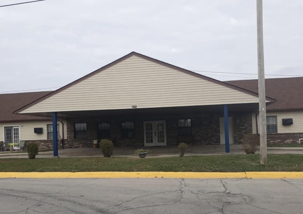 102 Price Street - Photo 2