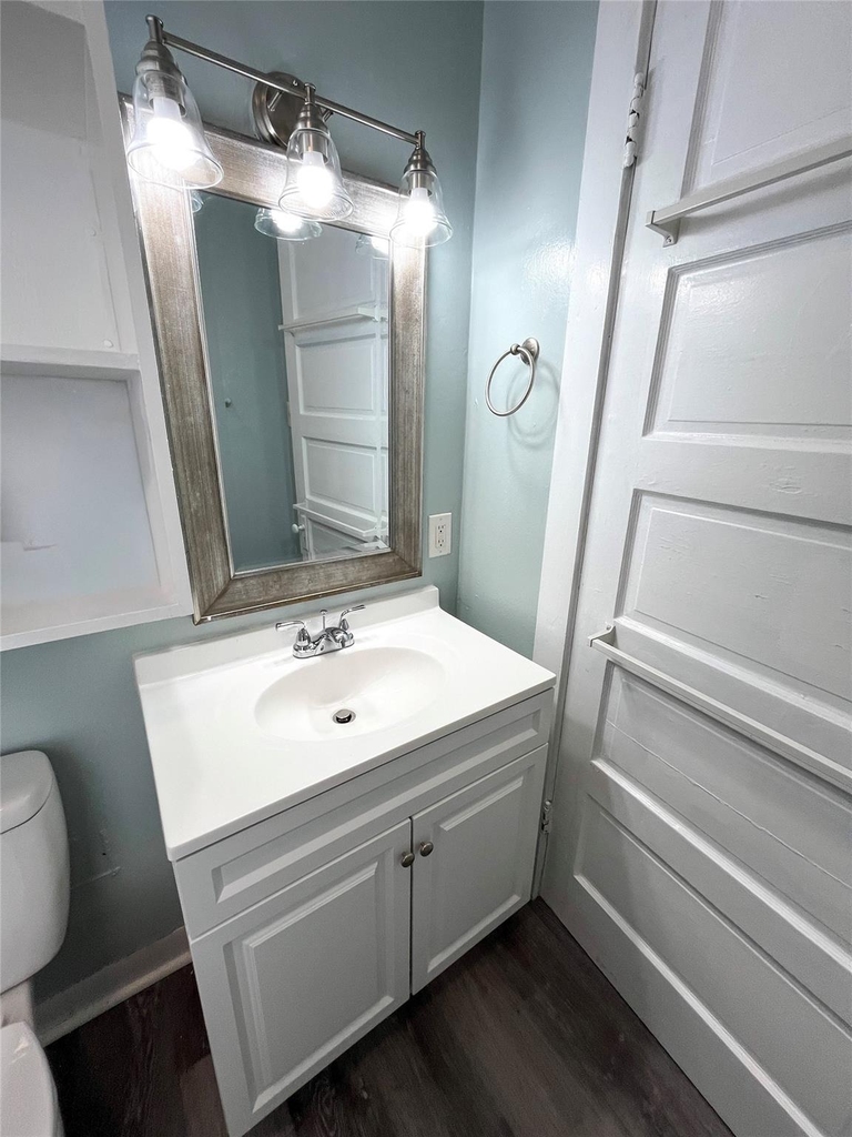 4114 Ave S 1/2 - Photo 9