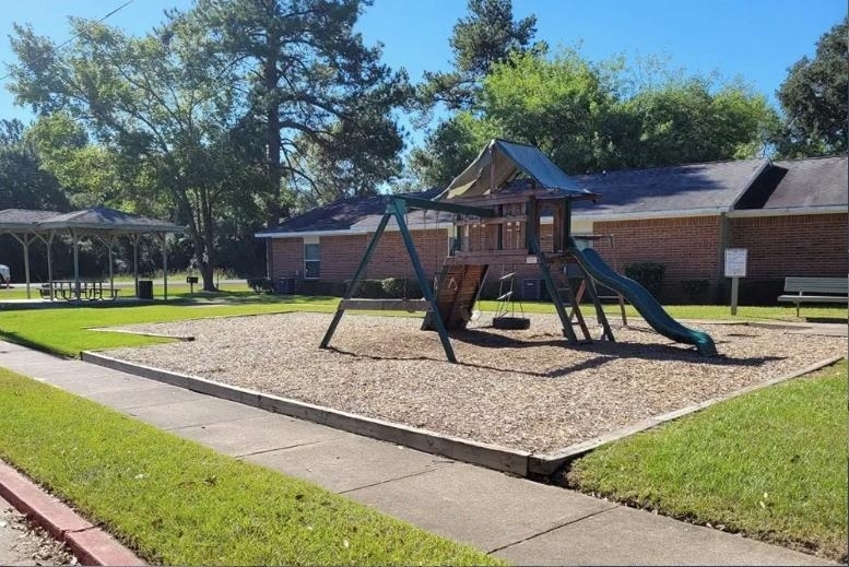 2050 S Byrd Avenue - Photo 2