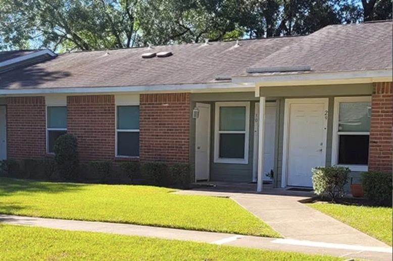 2050 S Byrd Avenue - Photo 1