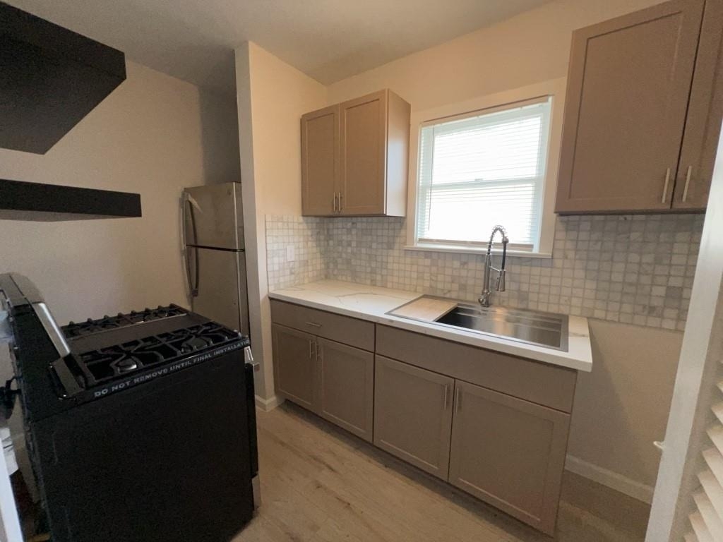 1008 Studewood Street - Photo 7