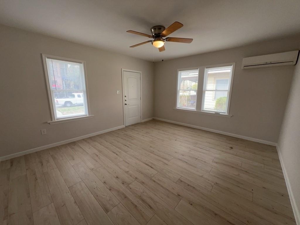 1008 Studewood Street - Photo 3