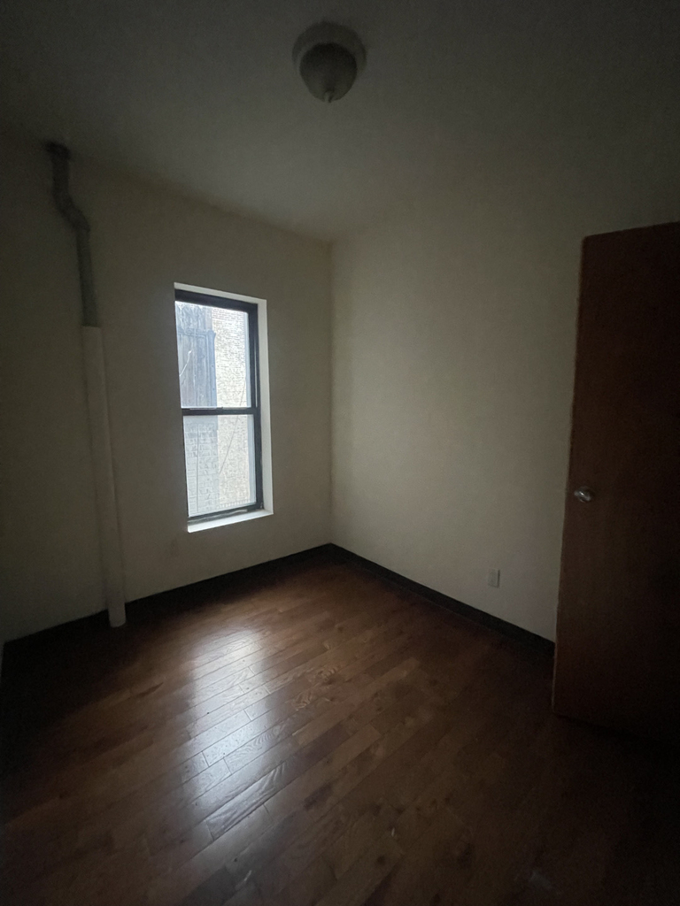 328 East 14th Street - Photo 1