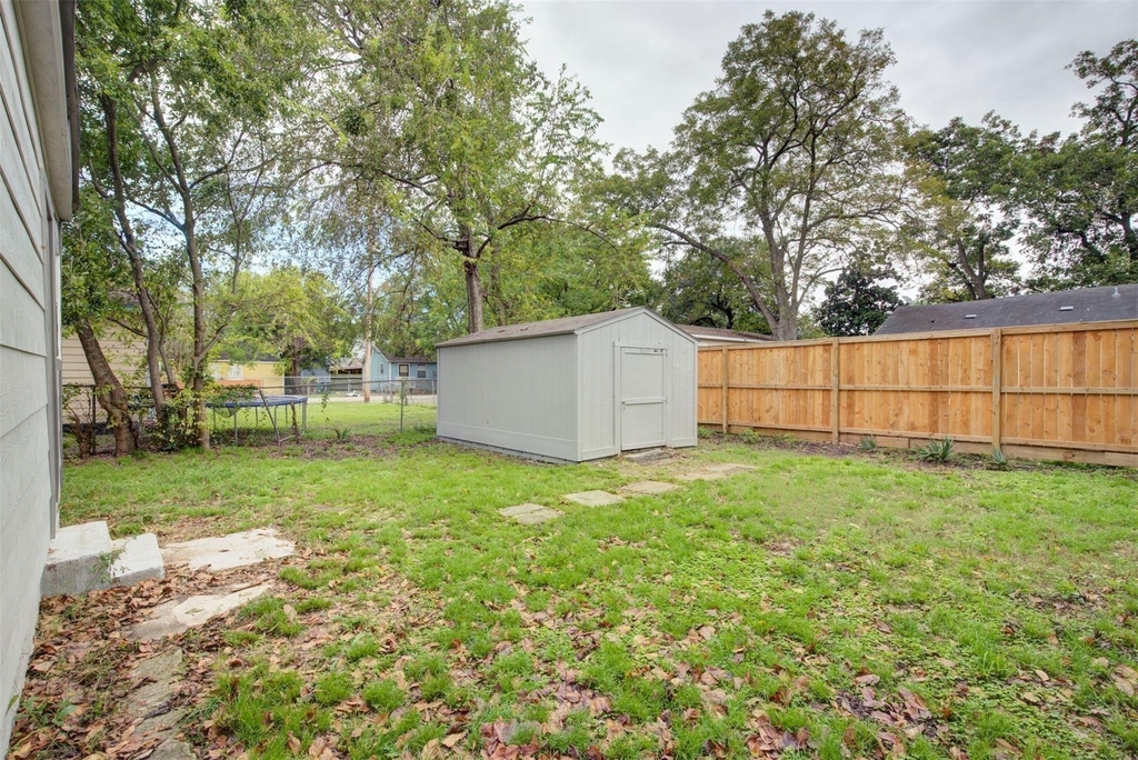 4220 Delhi Street - Photo 24