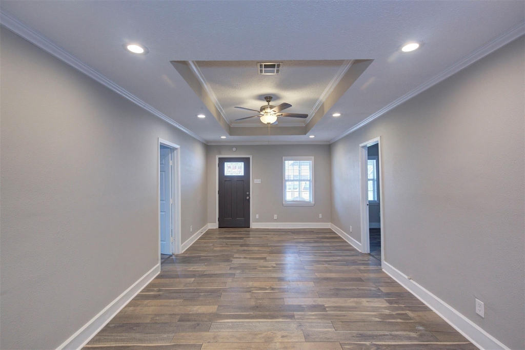 4220 Delhi Street - Photo 3