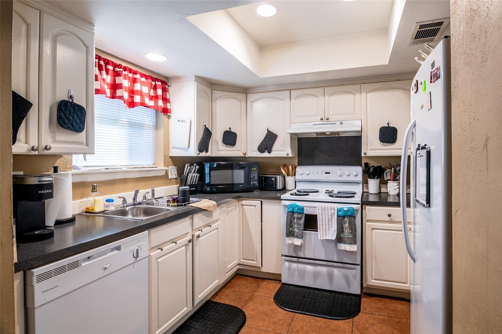 3034 Deer Valley Drive - Photo 10