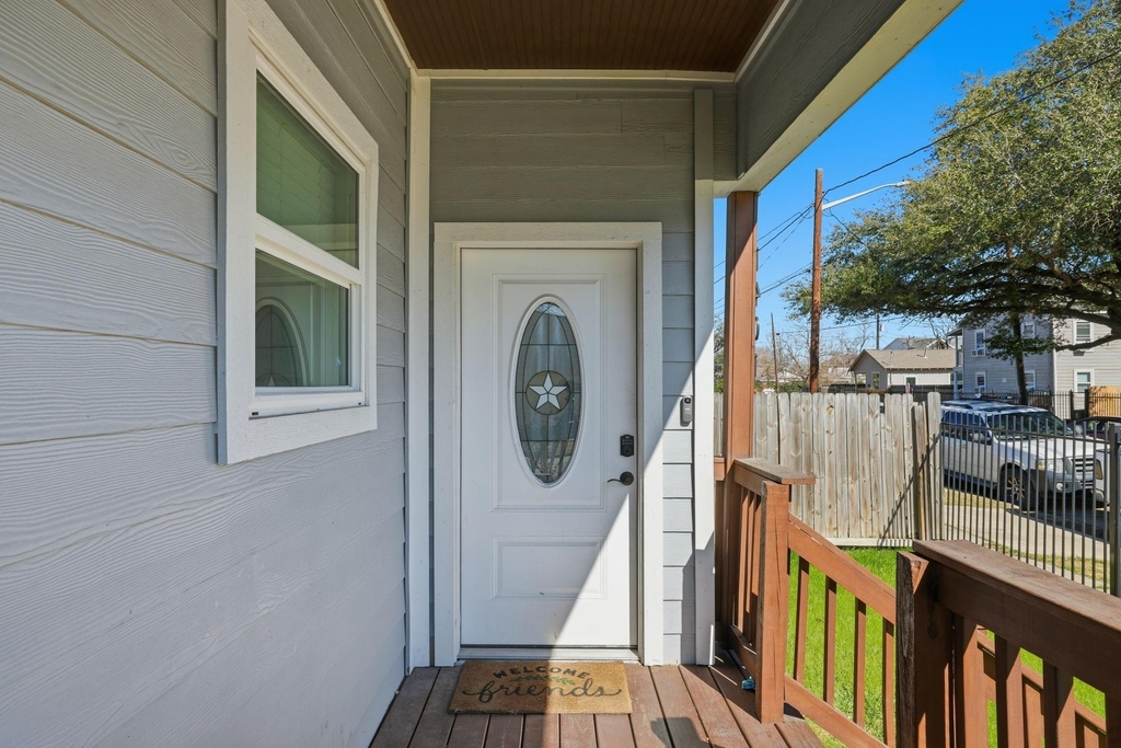 1401 Sydnor Street - Photo 2