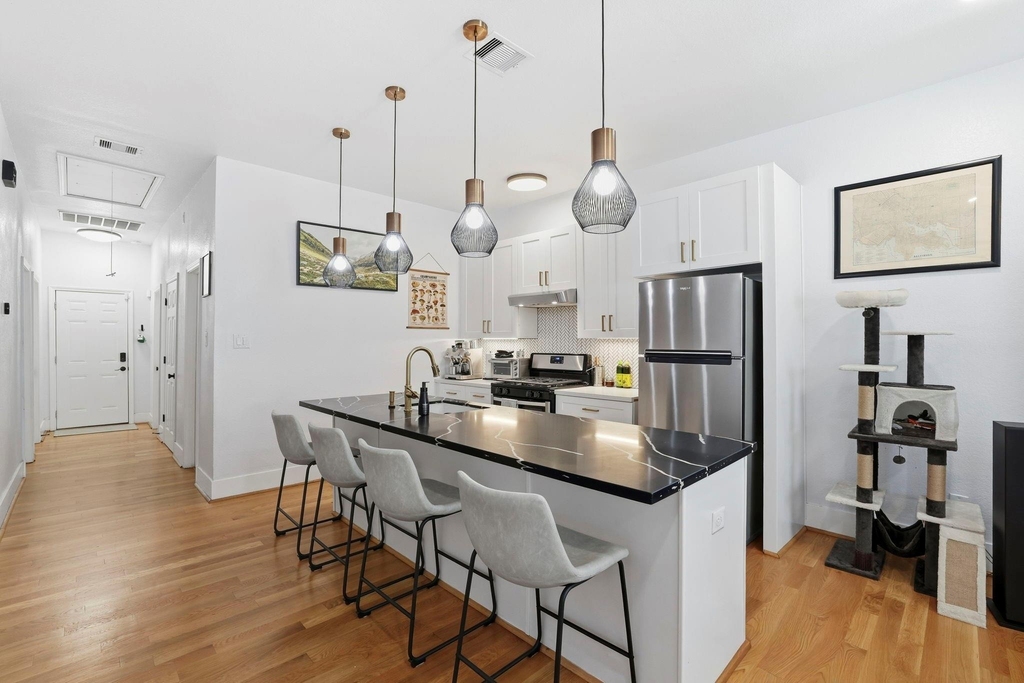 1401 Sydnor Street - Photo 5