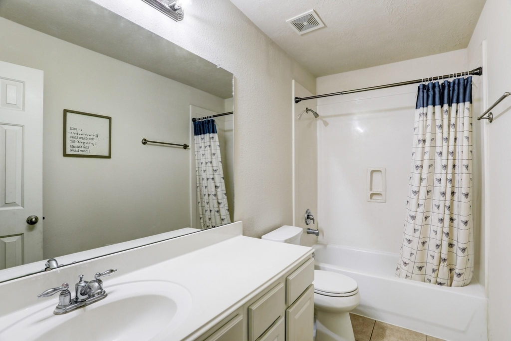 7605 Waterlilly Lane - Photo 9