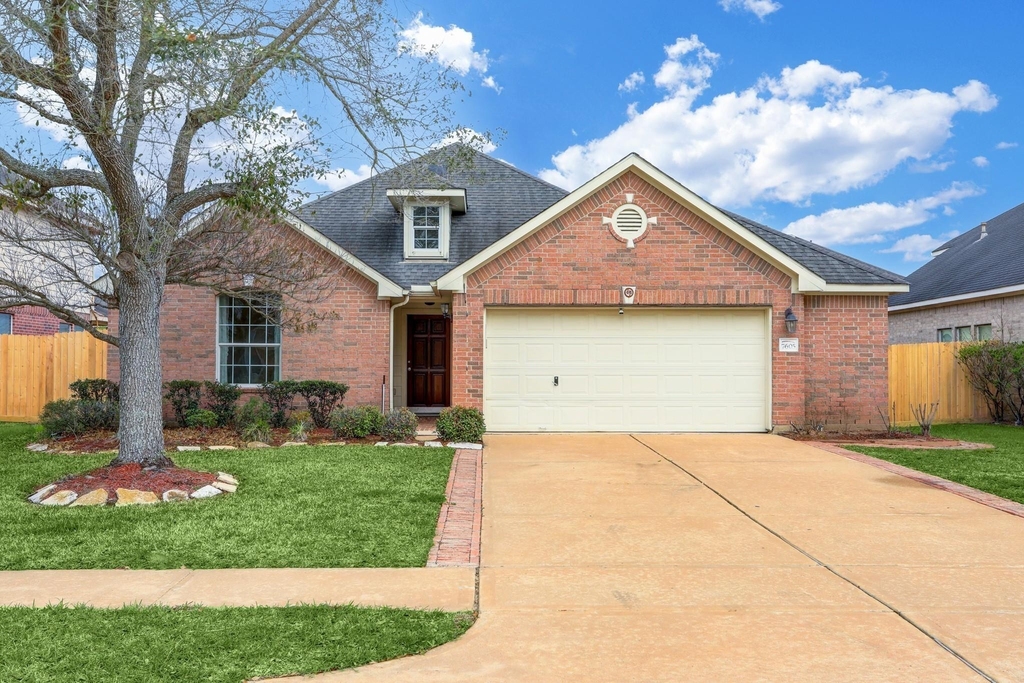 7605 Waterlilly Lane - Photo 0