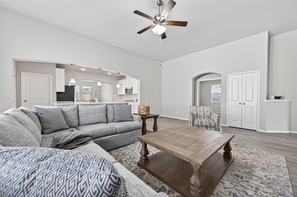 11676 Whirlaway Drive - Photo 7