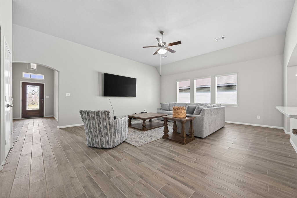 11676 Whirlaway Drive - Photo 9