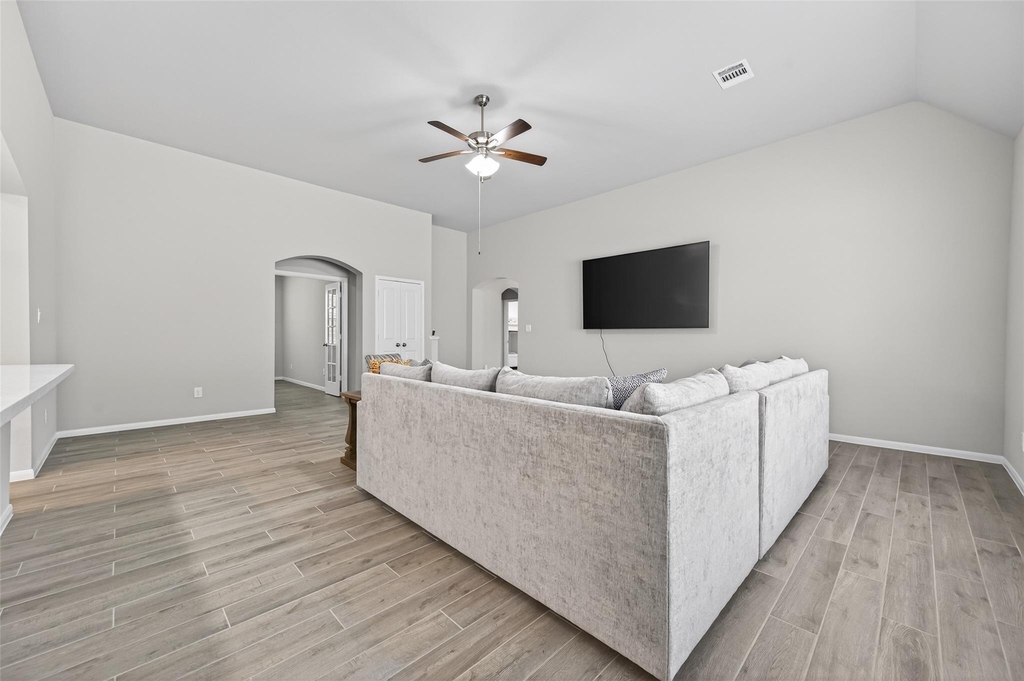 11676 Whirlaway Drive - Photo 8