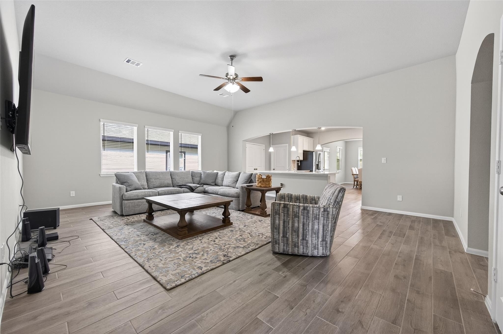 11676 Whirlaway Drive - Photo 4