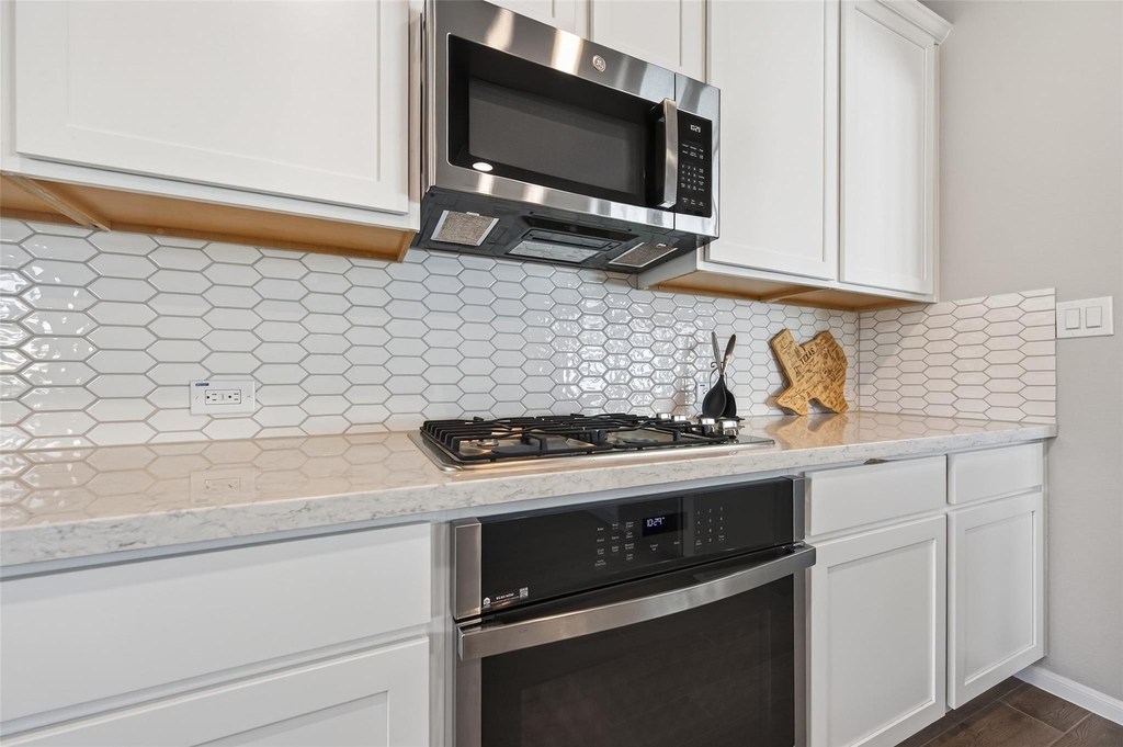 11676 Whirlaway Drive - Photo 16