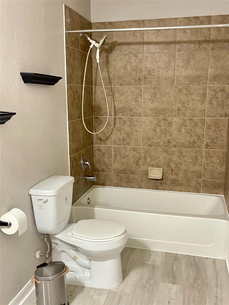 21439 Veneto Hills Court - Photo 15
