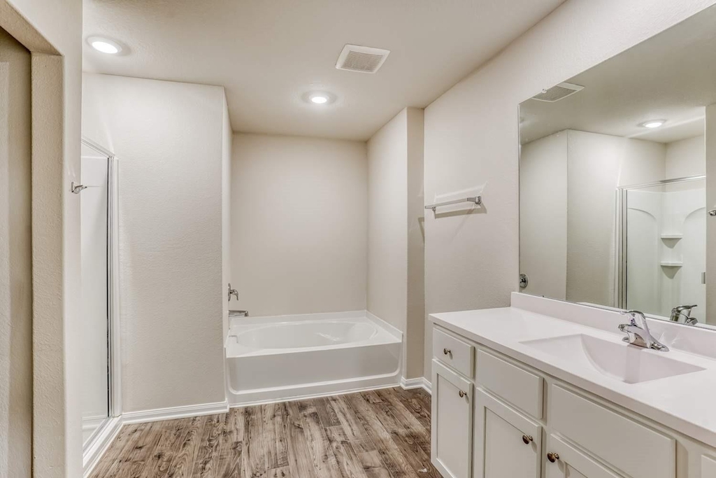 8219 Blooming Meadow Lane - Photo 9