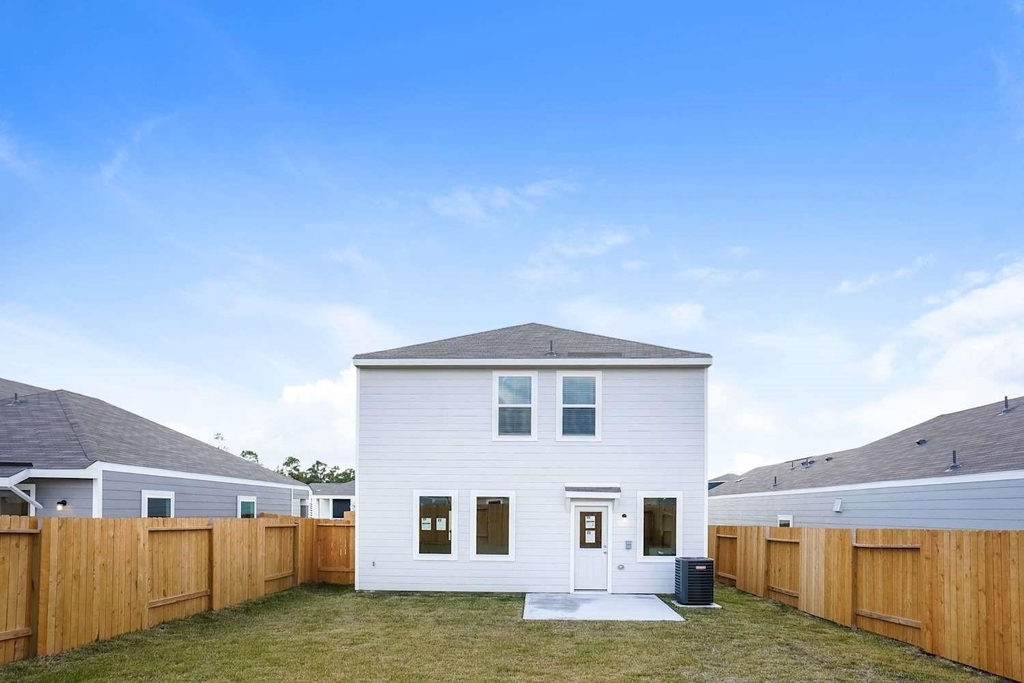 8219 Blooming Meadow Lane - Photo 14
