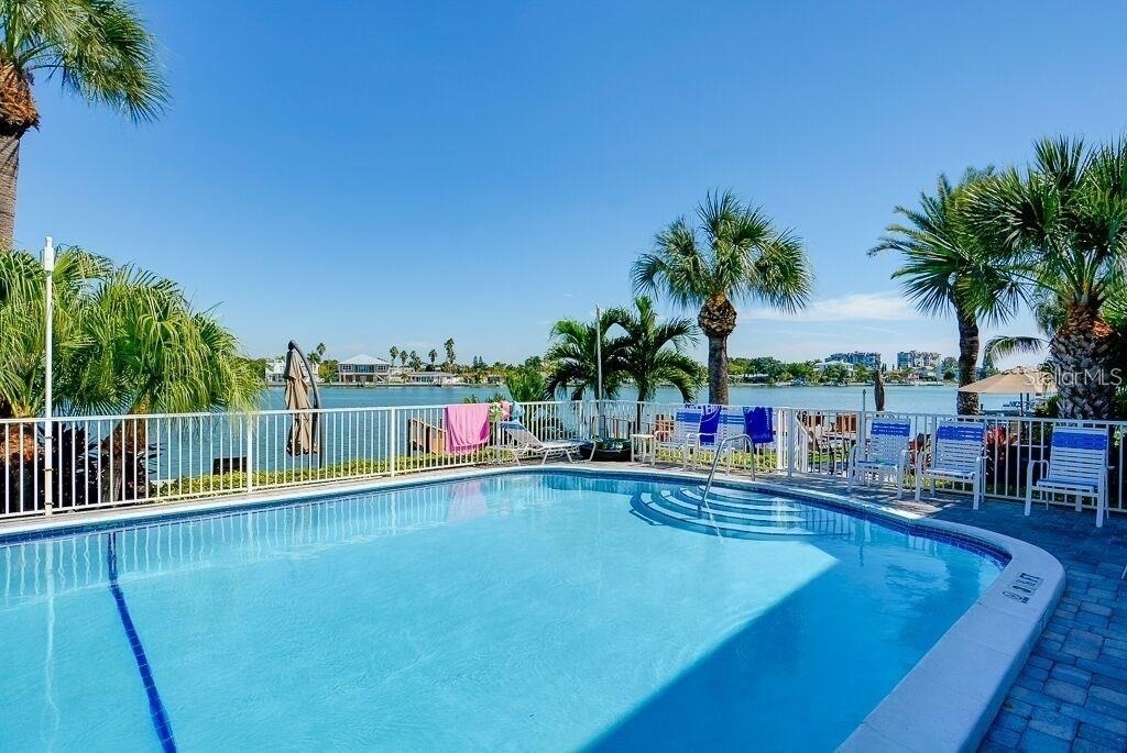 10265 Gulf Boulevard - Photo 12