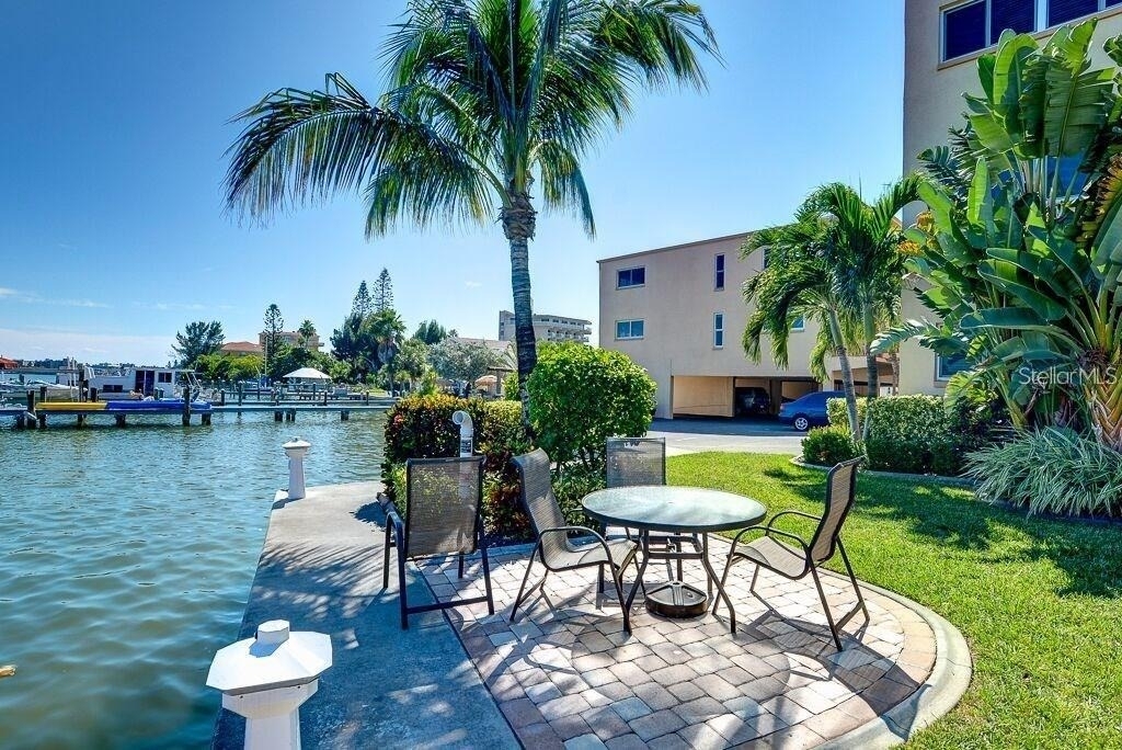 10265 Gulf Boulevard - Photo 11