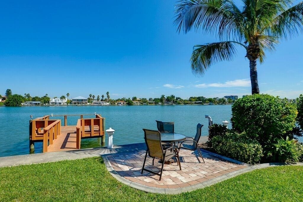 10265 Gulf Boulevard - Photo 6