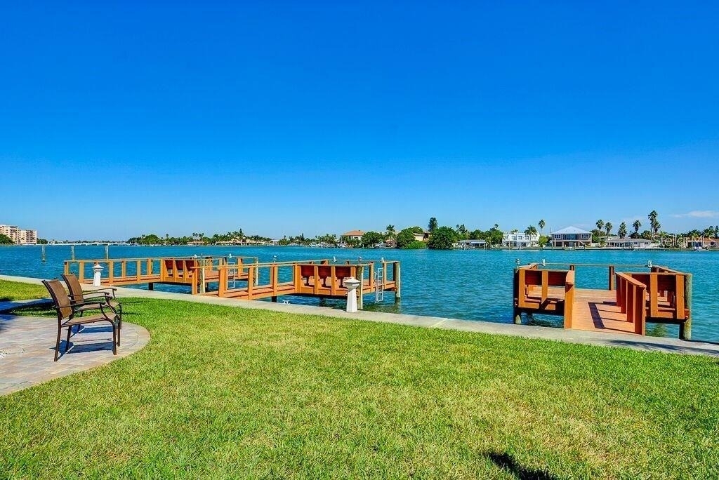 10265 Gulf Boulevard - Photo 9