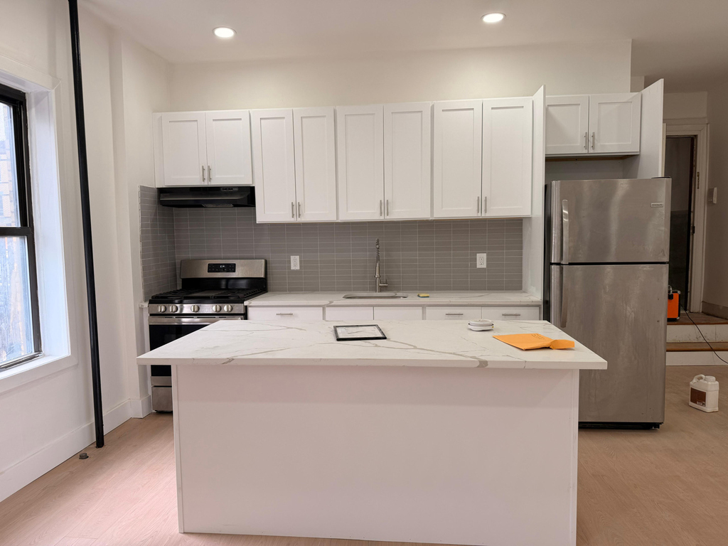 Central ave - Photo 12