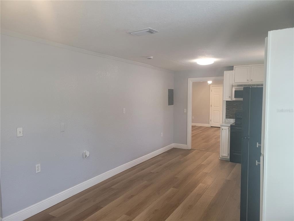 1320 S Oleander Avenue - Photo 12
