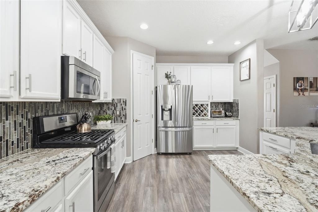 119 Elissar Drive - Photo 3