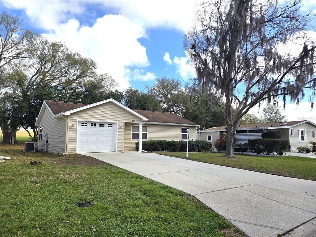 739 Heathrow Avenue - Photo 1
