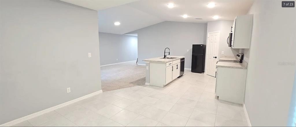 1532 Ne 35th - Photo 3