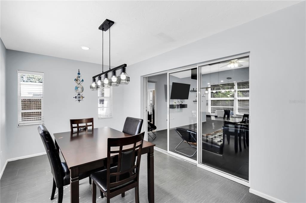 2648 Nassau Street - Photo 10