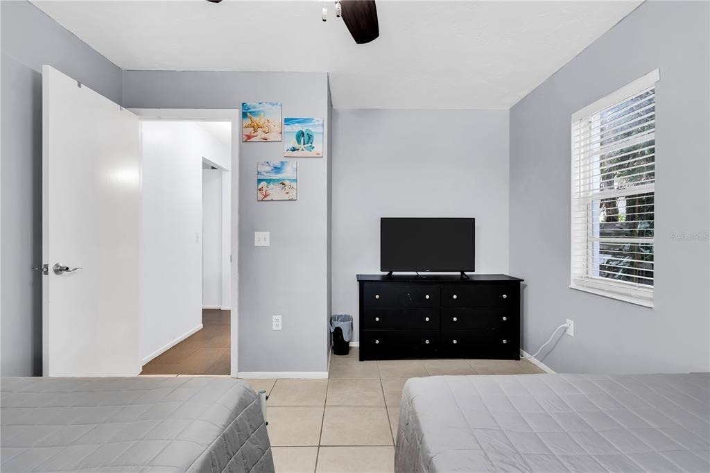 2648 Nassau Street - Photo 18