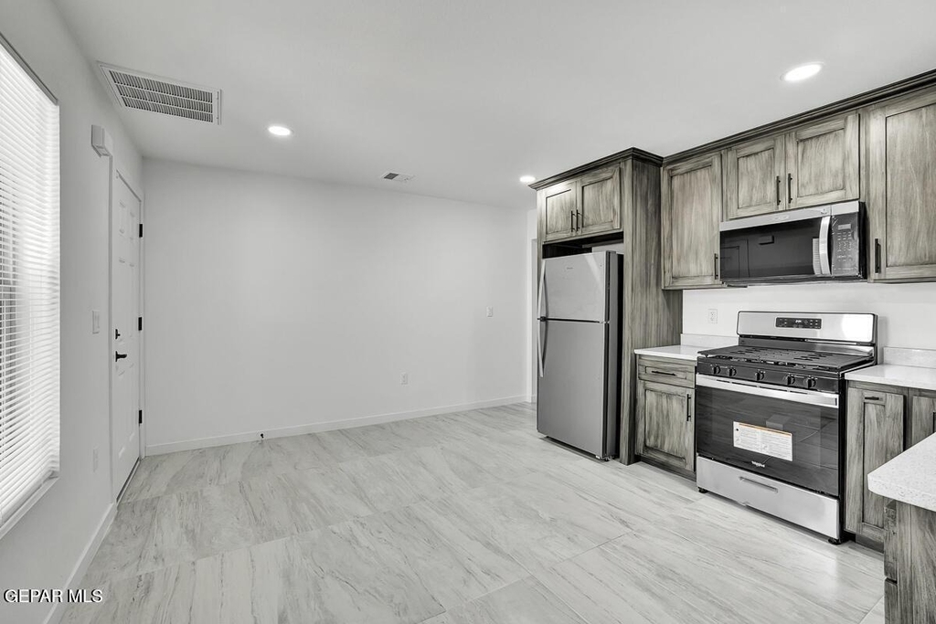 1107 Myrtle Avenue - Photo 1