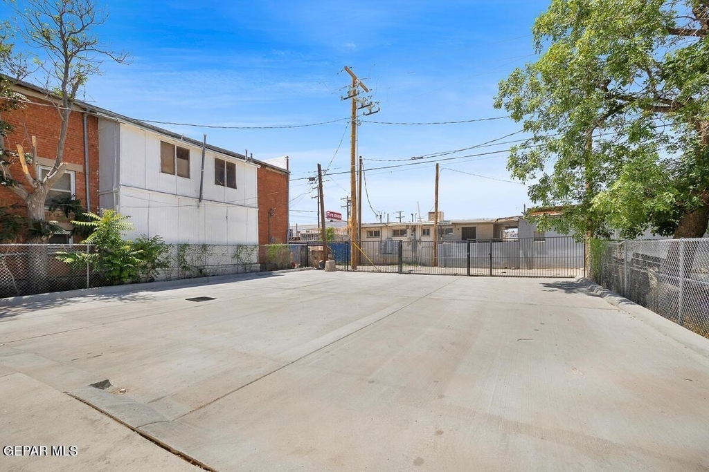 1107 Myrtle Avenue - Photo 12