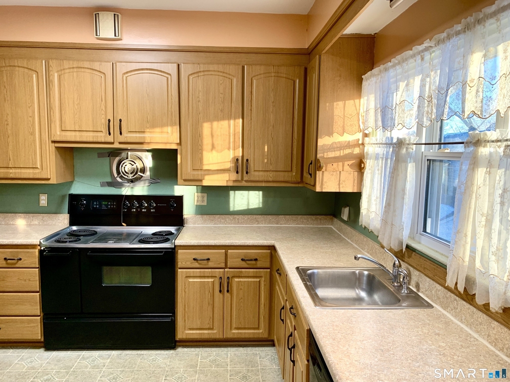 52 Goffe Terrace - Photo 2