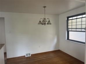 218 Bronx Ave - Photo 5