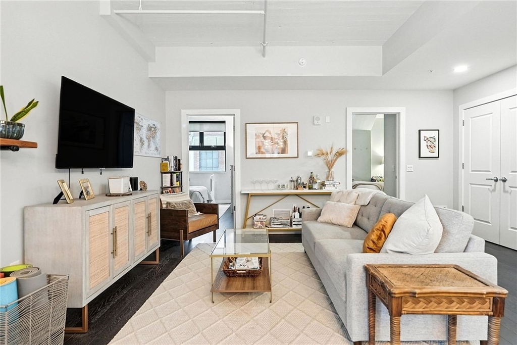 2545 Penn Avenue - Photo 5
