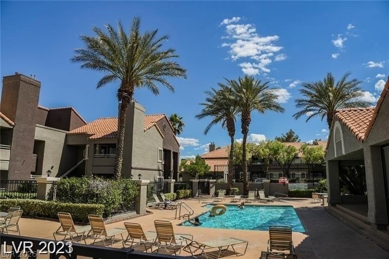 5062 S Rainbow Boulevard - Photo 15