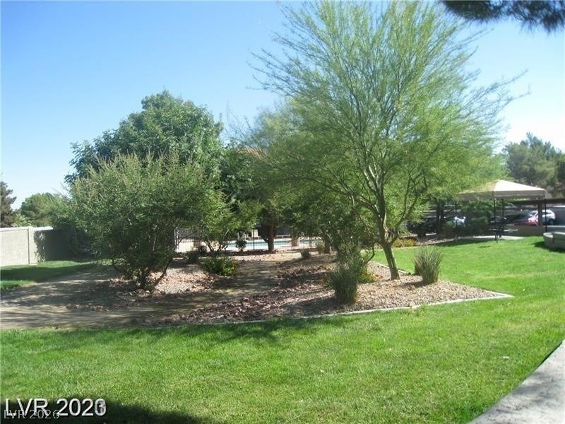 5062 S Rainbow Boulevard - Photo 12